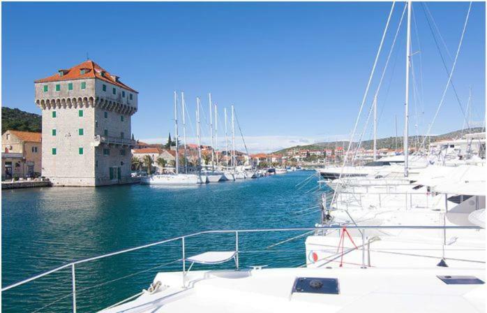 Villa Cruiser Marina Exterior photo